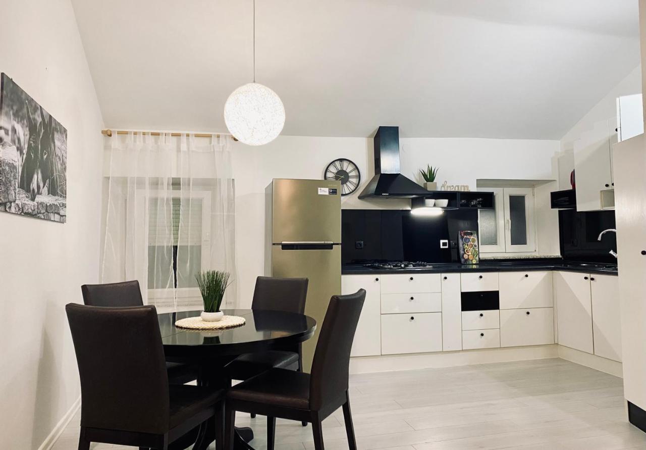 Apartment Beshtie Zadar Bagian luar foto