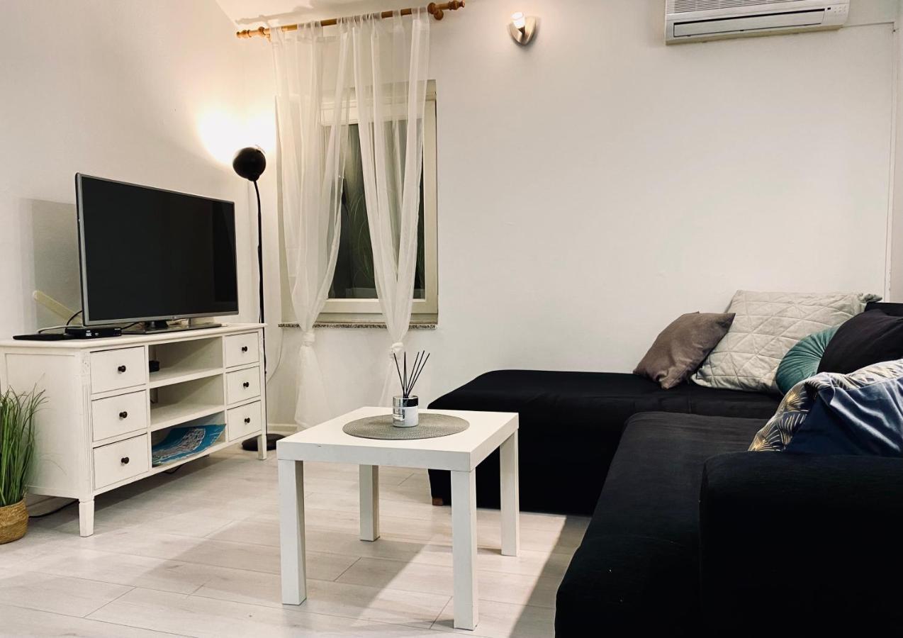 Apartment Beshtie Zadar Bagian luar foto